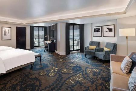Radisson Blu, Dubai Deira Creek - 67