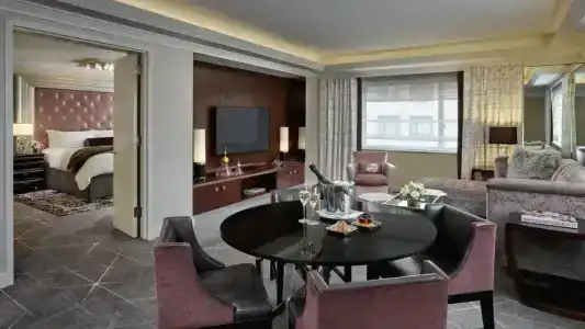 Loews Regency New York - 86