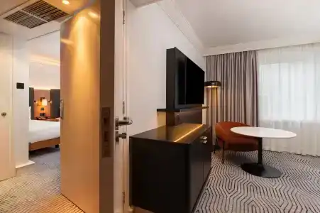 Hilton London Olympia - 8