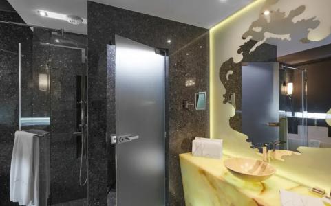 Aria Budapest by Library Collection - 89