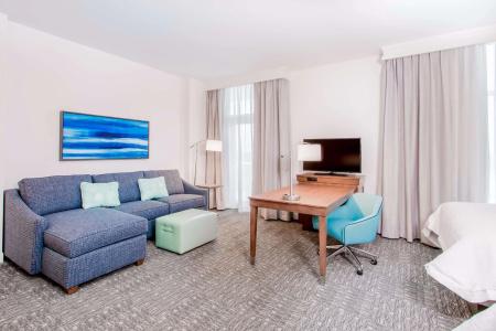 Hampton Inn & Suites Beach-Beachfront - 72