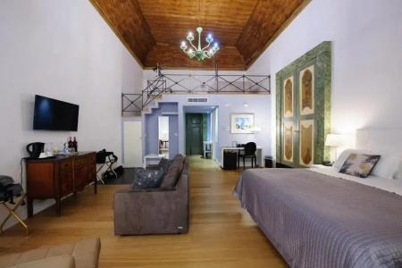 Santa Chiara Boutique - 7