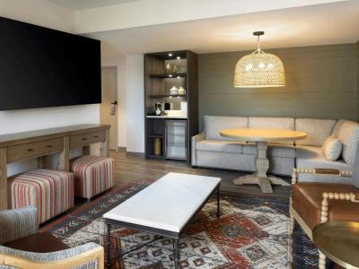 Hyatt Regency Hill Country Resort & Spa - 52