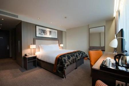 Clayton Chiswick - 12