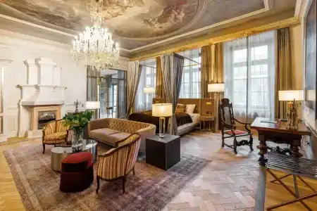 H15 Luxury Palace - 47