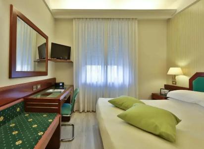 Astoria Sure Hotel Collection By Best Western - 10