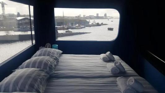Botel - 59