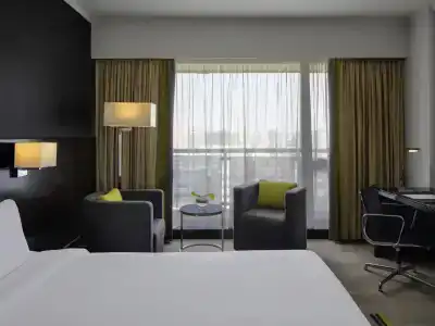 Pullman Dubai Creek City Centre - 56