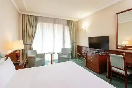 Royal Carlton - 41