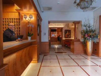 Grand Europa & Restaurant - 1