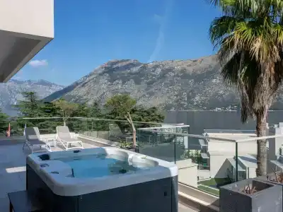 Blue Kotor Bay Premium Spa Resort - 95