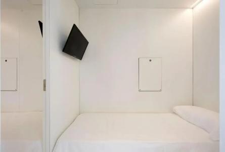 Bed & Boarding - 13