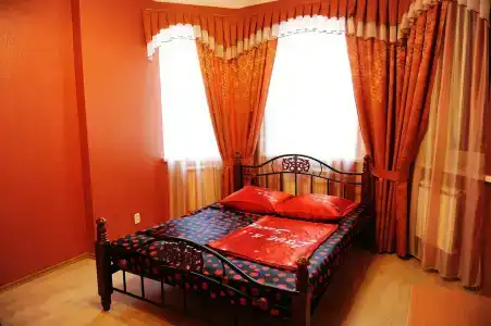 Гостиничный Комплекс Vip-House - 0