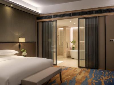 Intercontinental Wuhan, An Ihg - 82