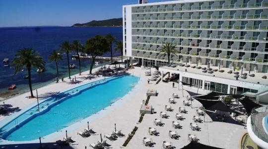 The Ibiza Twiins - 4* Sup - 28
