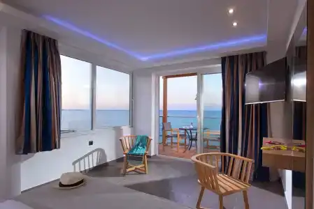 Infinity Blue Boutique & Spa - Adults Only - 14