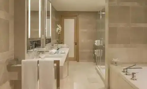 Four Seasons - 40