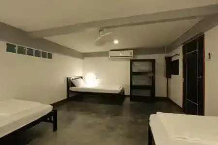Balcony Party Hostel - Adult Only +18 - 40