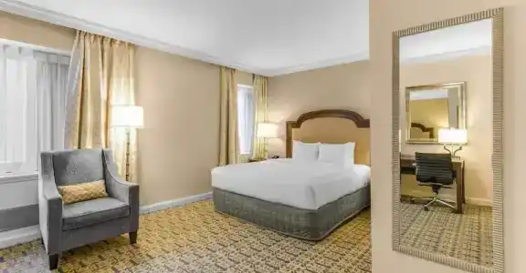 Capital Hilton - 58