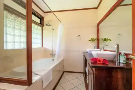 Carana Hilltop Villa - 39