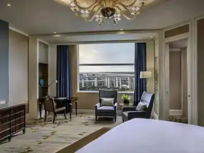 Sofitel Shanghai Hongqiao - 3
