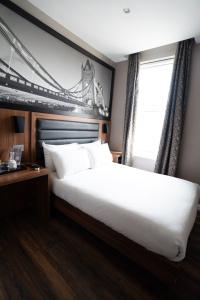 London Court - 53