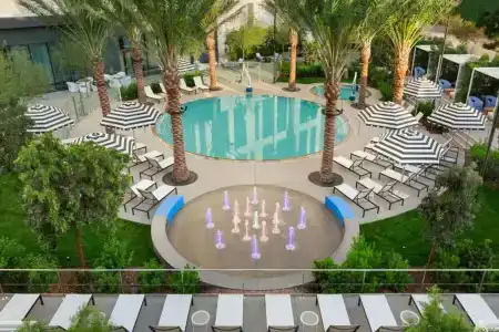 Radisson Blu Anaheim - 39