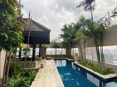 The Ritz-Carlton, - 103