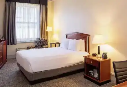 Hilton Netherland Plaza - 60
