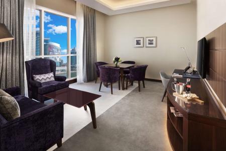 Radisson Blu, Dubai Waterfront - 77