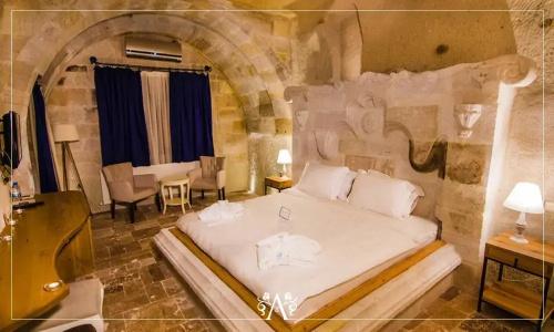 Azure Cave Suites - 72
