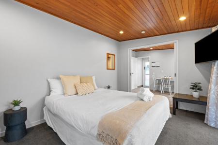 Christchurch Top 10 Holiday Park - 127