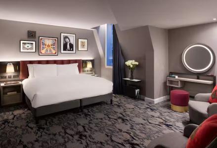 The Trafalgar St. James, London Curio collection by Hilton - 62