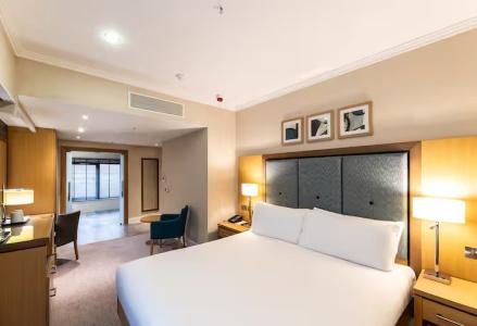 DoubleTree by Hilton London Victoria - 54