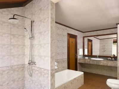 Royal Island Premium All-Inclusive Resort at Baa Atoll Biosphere Reserve - 23