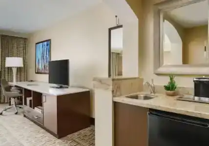 Hilton Phoenix Airport - 52