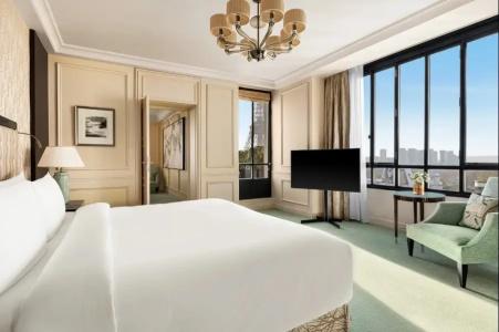 Shangri-La Paris - 75