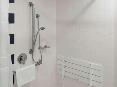 Travelodge Martin Place - 32