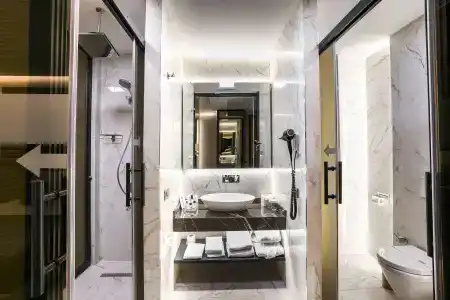 Broyt Suites - 41