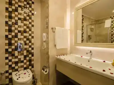 The Lumos Deluxe Resort & Spa - 50