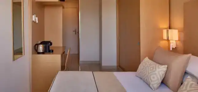 GranSerena - 43