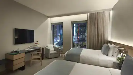 The Knickerbocker - 75
