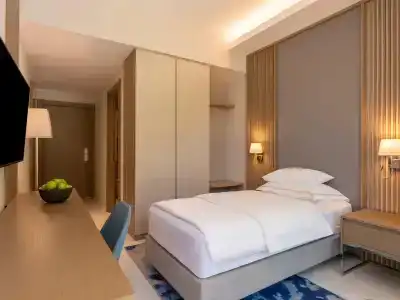 Blue Kotor Bay Premium Spa Resort - 44