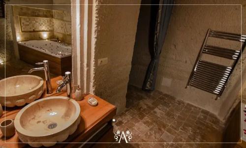 Azure Cave Suites - 78