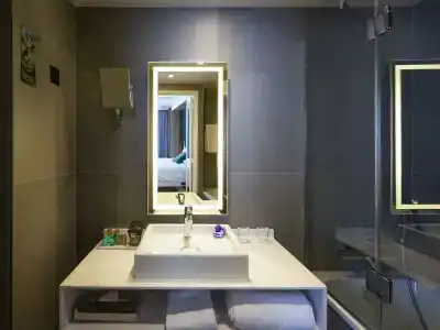 Novotel Paris Centre Gare Montparnasse - 65