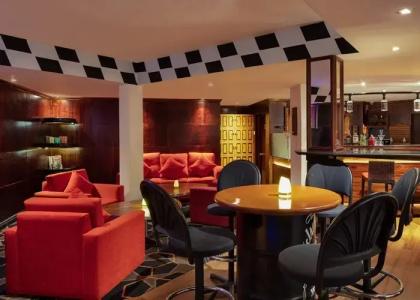 Earl's Regency - 16