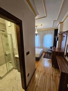 Gul Sultan - 42