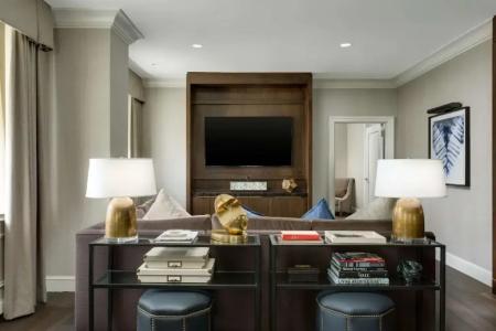 Boston Park Plaza - 103