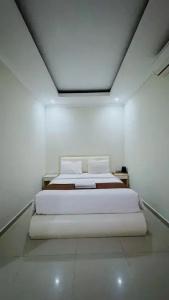 OYO 523 Dedy Beach Inn - 32