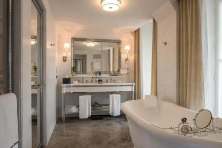 DE CRILLON - 15